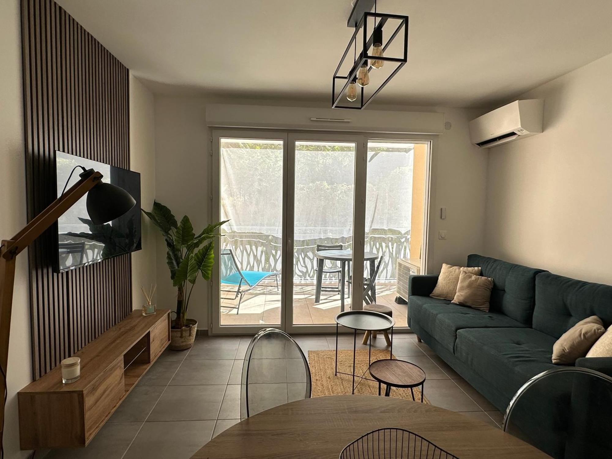 Bel Appartement Au Calme Avec Parking Menton Bagian luar foto